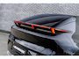Lynk & Co 02 More 66 kWh | Klimaat warmtepomp | 445 km elektrisch bereik | Adaptive Cruise Control | Panoramadak | Harman Kardon Premium Audio Systeem | 360 graden camera | Dodehoekdetectie | Stoel/Stuurverwarming | Apple CarPlay/Android Auto | 20"LM-velgen | Elektrisch bedienbare voorstoelen met geheugenfunctie | Elektrisch bedienbare achterklep |