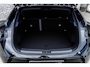 Lynk & Co 02 More 66 kWh | Klimaat warmtepomp | 445 km elektrisch bereik | Adaptive Cruise Control | Panoramadak | Harman Kardon Premium Audio Systeem | 360 graden camera | Dodehoekdetectie | Stoel/Stuurverwarming | Apple CarPlay/Android Auto | 20"LM-velgen | Elektrisch bedienbare voorstoelen met geheugenfunctie | Elektrisch bedienbare achterklep |
