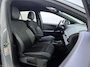 Volkswagen ID.5 Pro 77 kWh SoH 97,4% Warmtepomp Alcantara Stoelverwarming Camera Sfeerverlichting