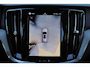 Volvo V60 T6 Recharge AWD Plus Dark - IntelliSafe Assist & Surround - 360º Camera - Harman Kardon audio - Adaptieve LED koplampen - Verwarmde voorstoelen, stuur & achterbank - Parkeersensoren voor & achter - Elektr. bedienb. voorstoelen met geheugen - Extra getint glas - 19' LMV