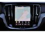 Volvo V60 T6 Recharge AWD Plus Dark - IntelliSafe Assist & Surround - 360º Camera - Harman Kardon audio - Adaptieve LED koplampen - Verwarmde voorstoelen, stuur & achterbank - Parkeersensoren voor & achter - Elektr. bedienb. voorstoelen met geheugen - Extra getint glas - 19' LMV