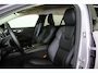 Volvo V60 T6 Recharge AWD Plus Dark - IntelliSafe Assist & Surround - 360º Camera - Harman Kardon audio - Adaptieve LED koplampen - Verwarmde voorstoelen, stuur & achterbank - Parkeersensoren voor & achter - Elektr. bedienb. voorstoelen met geheugen - Extra getint glas - 19' LMV