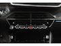 Peugeot e-2008 EV GT 54 kWh | 11 KW Lader | Warmtepomp | Camera | Alcantara Pakket | Stoelmassage