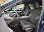 Peugeot e-5008 GT Avantage 73 kWh 7p | Fase 3 laden | SOH 97% | Luxe stoelen | Elektrische verstelbare stoelen | Alcantara | NL auto |