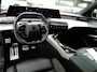 Peugeot e-5008 GT Exclusive 73 kWh 7p | Fase 3 laden | SOH 99% | Lederen bekleding | Massage | Trekhaak | 20 Inch | NL auto |