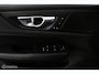 Volvo V60 2.0 T6 Recharge AWD Inscription | Adaptieve Cruise | Massage | Stoelventilatie | SOH 96% | Panoramadak | 360 Camera | Trekhaak | Harman Kardon | Gelaagd Glas | HUD | Verwarmbare Voorstoelen & Stuurwiel | BLISS