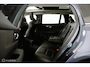 Volvo V60 2.0 T6 Recharge AWD Inscription | Adaptieve Cruise | Massage | Stoelventilatie | SOH 96% | Panoramadak | 360 Camera | Trekhaak | Harman Kardon | Gelaagd Glas | HUD | Verwarmbare Voorstoelen & Stuurwiel | BLISS