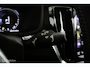 Volvo V60 2.0 T6 Recharge AWD Inscription | Adaptieve Cruise | Massage | Stoelventilatie | SOH 96% | Panoramadak | 360 Camera | Trekhaak | Harman Kardon | Gelaagd Glas | HUD | Verwarmbare Voorstoelen & Stuurwiel | BLISS