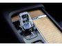Volvo XC90 T8 Recharge AWD Inscription | Plug-in Hybrid (PHEV) | Trekhaak | Panoramadak | Cruise Control Adaptief | BLIS | Elektrisch Verstelbare Voorstoelen | Navigatie | Apple Carplay | Android Auto | Lederen Bekleding | Stoelverwarming | Keyless Entry | Elektrische Achterklep | 91% SOH