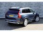 Volvo XC90 T8 Recharge AWD Inscription | Plug-in Hybrid (PHEV) | Trekhaak | Panoramadak | Cruise Control Adaptief | BLIS | Elektrisch Verstelbare Voorstoelen | Navigatie | Apple Carplay | Android Auto | Lederen Bekleding | Stoelverwarming | Keyless Entry | Elektrische Achterklep | 91% SOH