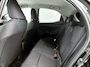 Toyota Yaris 1.5 Hybrid Business Plus | Blauw Gewrapt | Head-Up Display | Dodehoek detectie | Parkeersensoren voor+achter | Navigatie | Climate Control | Draadloze telefoonlader | Achteruitrijcamera |