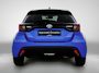 Toyota Yaris 1.5 Hybrid Business Plus | Blauw Gewrapt | Head-Up Display | Dodehoek detectie | Parkeersensoren voor+achter | Navigatie | Climate Control | Draadloze telefoonlader | Achteruitrijcamera |