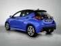 Toyota Yaris 1.5 Hybrid Business Plus | Blauw Gewrapt | Head-Up Display | Dodehoek detectie | Parkeersensoren voor+achter | Navigatie | Climate Control | Draadloze telefoonlader | Achteruitrijcamera |