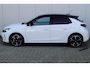 Opel Corsa 1.2-100pk Turbo Sport. In nieuwstaat verkerende luxe Opel Corsa ! Autm. airco, cruise cntrl, lane assist, panoramadak, verwarmde stoelen, LM wielen, camera, parkeersensoren v+a, navigatie by Apple Carplay/Android auto, full LED verl. etc.