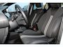 Opel Corsa 1.2-100pk Turbo Sport. In nieuwstaat verkerende luxe Opel Corsa ! Autm. airco, cruise cntrl, lane assist, panoramadak, verwarmde stoelen, LM wielen, camera, parkeersensoren v+a, navigatie by Apple Carplay/Android auto, full LED verl. etc.
