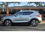 Volvo XC40 T5 Hybride Inscription | Panoramadak | Camera | Trekhaak | Stoel + Stuur Verwarmd | Standkachel | VOC | Leer |