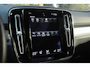 Volvo XC40 T5 Hybride Inscription | Panoramadak | Camera | Trekhaak | Stoel + Stuur Verwarmd | Standkachel | VOC | Leer |