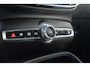 Volvo XC40 T5 Hybride Inscription | Panoramadak | Camera | Trekhaak | Stoel + Stuur Verwarmd | Standkachel | VOC | Leer |