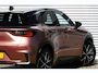 Lexus LBX Cool 2WD Two-Tone