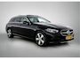 Mercedes-Benz C-klasse Estate 300 e Luxury Line |  Elektrische voorstoelen| Stoelverwarming voor | 360 Camera | Sfeerverlichting | Lederlook bekleding | Navigatie | Smartphone intergratie | Trekhaak | Inclusief 24 maanden Mercedes-Benz Certified garantie voor Europa.