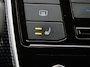 Volkswagen Up! 1.0 R-Line | Origineel Nederlands | 1e Eigenaar | Airco | Radio DAB+ | Elektrische Ruitbediening | 5 Deurs | Bestuurders- En Passagiersstoel In Hoogte Verstelbaar | Cruis control | Stoel verwarming | Achteruitrij camera | Parkeersensoren achter |