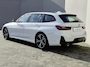 BMW 3-Serie Touring 330e PHEV / SOH 99% / Dealer Onderhouden / M-Sport / Facelift / Trekgewicht 1.500 kg / Elektrische Achterklep / Adaptieve Cruise Control / Stoel & Stuurverwarming / Climate Control / Camera / 18" LM wielen / Apple Carplay & Android Auto /