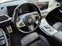 BMW 3-Serie Touring 330e PHEV / SOH 99% / Dealer Onderhouden / M-Sport / Facelift / Trekgewicht 1.500 kg / Elektrische Achterklep / Adaptieve Cruise Control / Stoel & Stuurverwarming / Climate Control / Camera / 18" LM wielen / Apple Carplay & Android Auto /