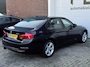 BMW 3-Serie 320i Luxury SPORT - Dealer onderhouden - LED