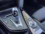 BMW 3-Serie 320i Luxury SPORT - Dealer onderhouden - LED