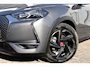 DS 3 Crossback E-Tense Grand Chic 50 kWh Navigatie | Airconditioning ECC | Lederen Bekleding | Stoelverwarming | Dodehoek Detectie | Adaptieve Cruise Control | Isofix Bevestigingspunten | Head Up Display | Lichtmetalen Velgen | Zeer Compleet!!!