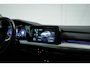Volkswagen Golf 1.0 eTSI Life Business Automaat | ACC | Stuur-/Stoelverwarming | Navigatie |