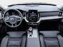 Volvo XC90 T8 Plug-in hybrid AWD Ultra Dark | Trekhaak | Luchtvering | Massage + Ventilatie | Audio High End | Gelaagde ruiten |