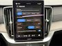 Volvo XC90 T8 Plug-in hybrid AWD Ultra Dark | Trekhaak | Luchtvering | Massage + Ventilatie | Audio High End | Gelaagde ruiten |