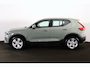 Volvo XC40 B3 Core - Parkeercamera achter - Parkeersensoren voor & achter - Draadloze tel. lader - Cruise control - 18' LMV