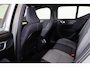 Volvo XC40 B3 Core - Parkeercamera achter - Parkeersensoren voor & achter - Draadloze tel. lader - Cruise control - 18' LMV