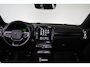 Volvo EC40 Single Motor Extended Range Plus 82 kWh - Panoramadak - IntelliSafe Assist & Surround - 360º Camera - Verwarmde voorstoelen, stuur & achterbank - Parkeersensoren voor & achter - Draadloze tel. lader - Extra getint glas - 20' LMV