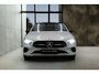 Mercedes-Benz A-klasse 250 e Luxury Line | Night-Pakket | Panoramadak | Trekhaak | Keyless | Parkeerpakket