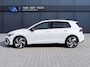 Volkswagen Golf 1.5 eHybrid GTE | Incl. 12 maanden garantie | Schuif/kantel dak | SOH 94% | Trekhaak | Parkeercamera | Stoel ventilatie/verwarming | Stuurwielverwarming | Adaptieve cruise control | Apple carplay/Android auto | Head-up display | Climate control Parkeersensoren voor en achter | IQ.Lights | Sfeerverlichting | Navigatie |