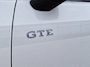 Volkswagen Golf 1.5 eHybrid GTE | Incl. 12 maanden garantie | Schuif/kantel dak | SOH 94% | Trekhaak | Parkeercamera | Stoel ventilatie/verwarming | Stuurwielverwarming | Adaptieve cruise control | Apple carplay/Android auto | Head-up display | Climate control Parkeersensoren voor en achter | IQ.Lights | Sfeerverlichting | Navigatie |