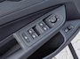 Volkswagen Golf 1.5 eHybrid GTE | Incl. 12 maanden garantie | Schuif/kantel dak | SOH 94% | Trekhaak | Parkeercamera | Stoel ventilatie/verwarming | Stuurwielverwarming | Adaptieve cruise control | Apple carplay/Android auto | Head-up display | Climate control Parkeersensoren voor en achter | IQ.Lights | Sfeerverlichting | Navigatie |