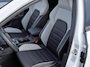 Volkswagen Golf 1.5 eHybrid GTE | Incl. 12 maanden garantie | Schuif/kantel dak | SOH 94% | Trekhaak | Parkeercamera | Stoel ventilatie/verwarming | Stuurwielverwarming | Adaptieve cruise control | Apple carplay/Android auto | Head-up display | Climate control Parkeersensoren voor en achter | IQ.Lights | Sfeerverlichting | Navigatie |