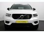 Volvo XC40 1.5 T5 Recharge R-Design Panoramisch dak Navigatie Apple Carplay/Android Auto Parkeersensoren Camera Adaptive Cruise Control Elektrische bestuurdersstoel met geheugen Stoelverwarming LED-koplampen Inductielader