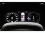Volvo XC40 1.5 T5 Recharge R-Design Panoramisch dak Navigatie Apple Carplay/Android Auto Parkeersensoren Camera Adaptive Cruise Control Elektrische bestuurdersstoel met geheugen Stoelverwarming LED-koplampen Inductielader
