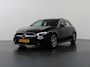 Mercedes-Benz A-klasse 180 Premium Plus | AMG | Panoramadak | Widescreen | Rijassistentiepakket | Stoelverwarming |