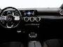 Mercedes-Benz A-klasse 180 Premium Plus | AMG | Panoramadak | Widescreen | Rijassistentiepakket | Stoelverwarming |