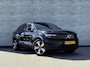 Volvo C40 Recharge Plus 69 kWh | Adaptieve Cruise Control | Panoramadak | Parkeercamera | Dodehoek Detectie | Stoel-/Stuurverwarming | Warmtepomp | Michelin All-Season |