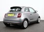 Fiat 500e Berline 42 kWh Automaat Climate control Cruise control Achteruitrijcamera Led Navigatie Apple Carplay/ Android Auto Lichtmetalen velgen Stoelverwarming