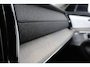Volvo XC90 2.0 T8 Plug-in Hybrid AWD Ultra Dark | PHEV | Trekhaak | Luchtvering | Bowers Wilkins Audio | Panoramadak | Head-up Display | 360 Graden Camera | Nappaleder | Stoelventilatie | Stoelmassage | Stoelverwarming voor en achter | Keyless Entry | Elektrische Achterklep | Cruise Control Adaptief | BLIS | Google Navigatie | Apple Carplay | Android Auto
