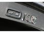 Volvo XC40 1.5 T5 Recharge Business Pro | 360 Graden Camera | Elektrisch Verstelbare Voorstoelen Met Geheugen | Lederen Bekleding | Getint Glas | Adaptive Cruise Control | Pilot Assist | Stuurverwarming | Stoelverwarming | BLIS | Park Pilot Assist | Keyless | Elektrische Achterklep | Adaptieve Verlichting Met Bochtlicht | Navigatie | Bluetooth | Apple Carplay | Android Auto |