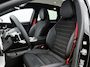Mercedes-Benz C-klasse 400 4MATIC Launch Edition 94 kWh | Premium pakket | AMG Line Plus |  Winterpakket | MBUX Augmented Reality navigatie | Trekhaak | Massage functie |